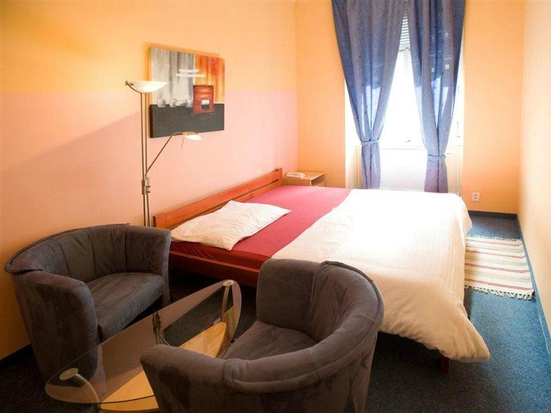 Club Hotel Praha Экстерьер фото